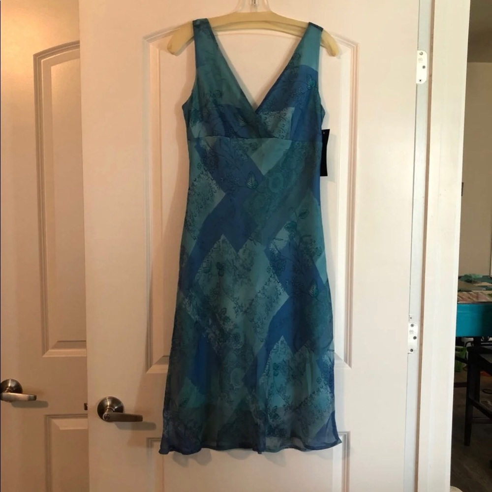 Women’s dress
